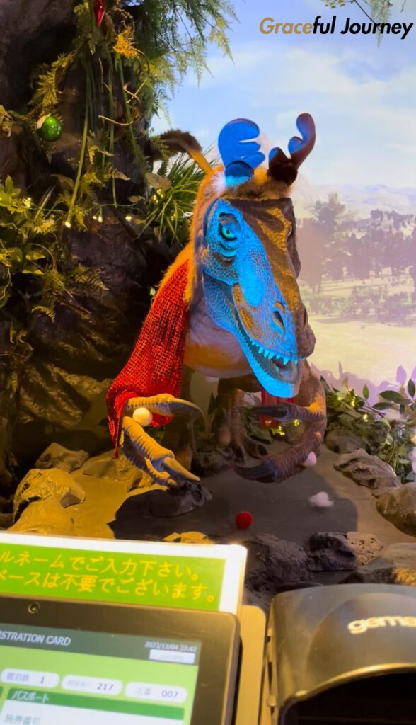 変なホテル東京羽田ティラノザウルス