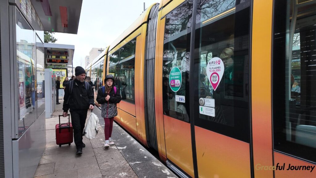 パリ_ランスとエペルネー_トラム