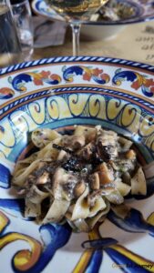 フィレンツェ_ ビステッカ_レストランお皿